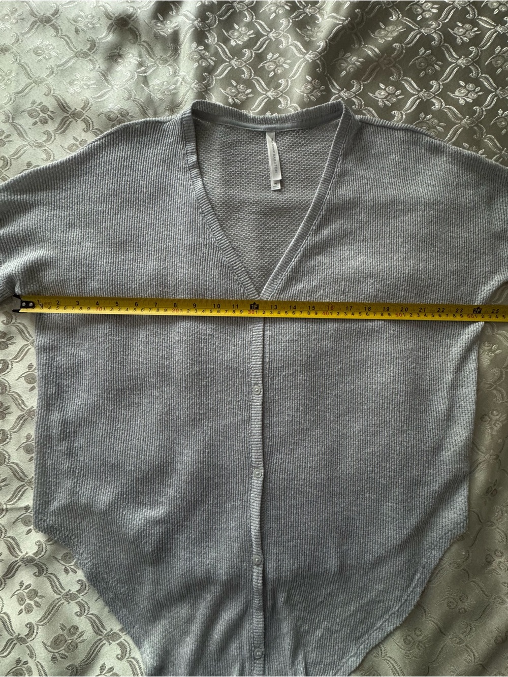 Aritzia The Group Babaton Grey Waffle Knit Tie Front Cardigan M - Picture 9 of 9